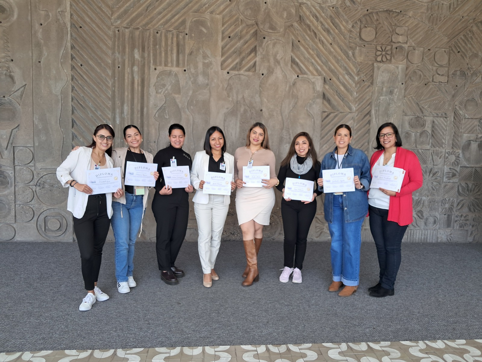 Ecuatoriana Representa al País en Importante Taller Regional de Liderazgo Nuclear para Jóvenes Profesionales en Chile